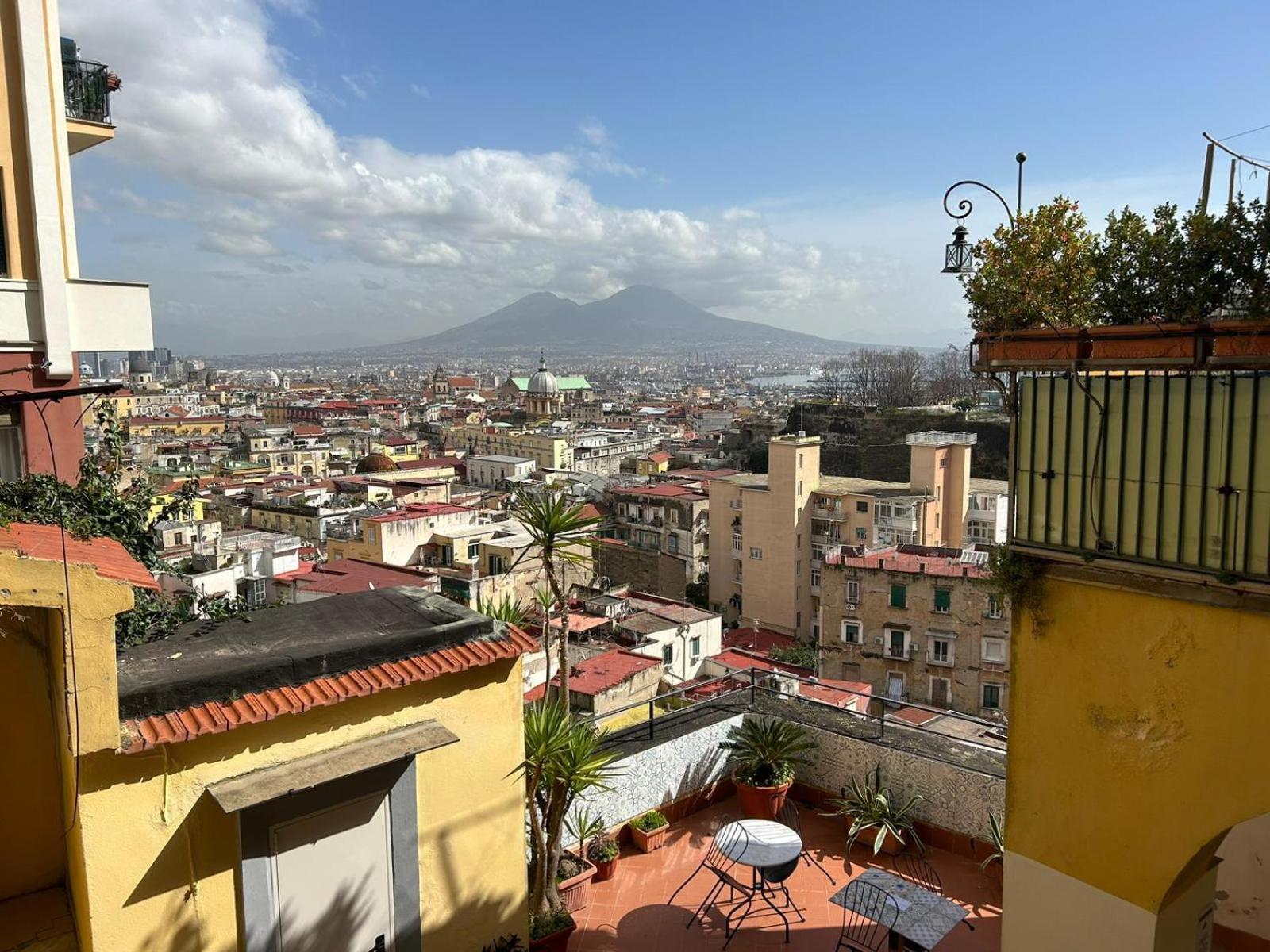 Buonanotte & Buongiorno Guesthouse Naples Extérieur photo